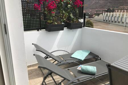 Harrys Atico Puerto De Mogan Apartamento Exterior foto